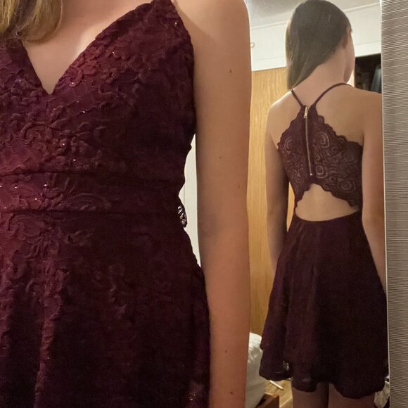 'Emerald Sundae' Burgundy Dress (Size Small) - Picture 1 of 8